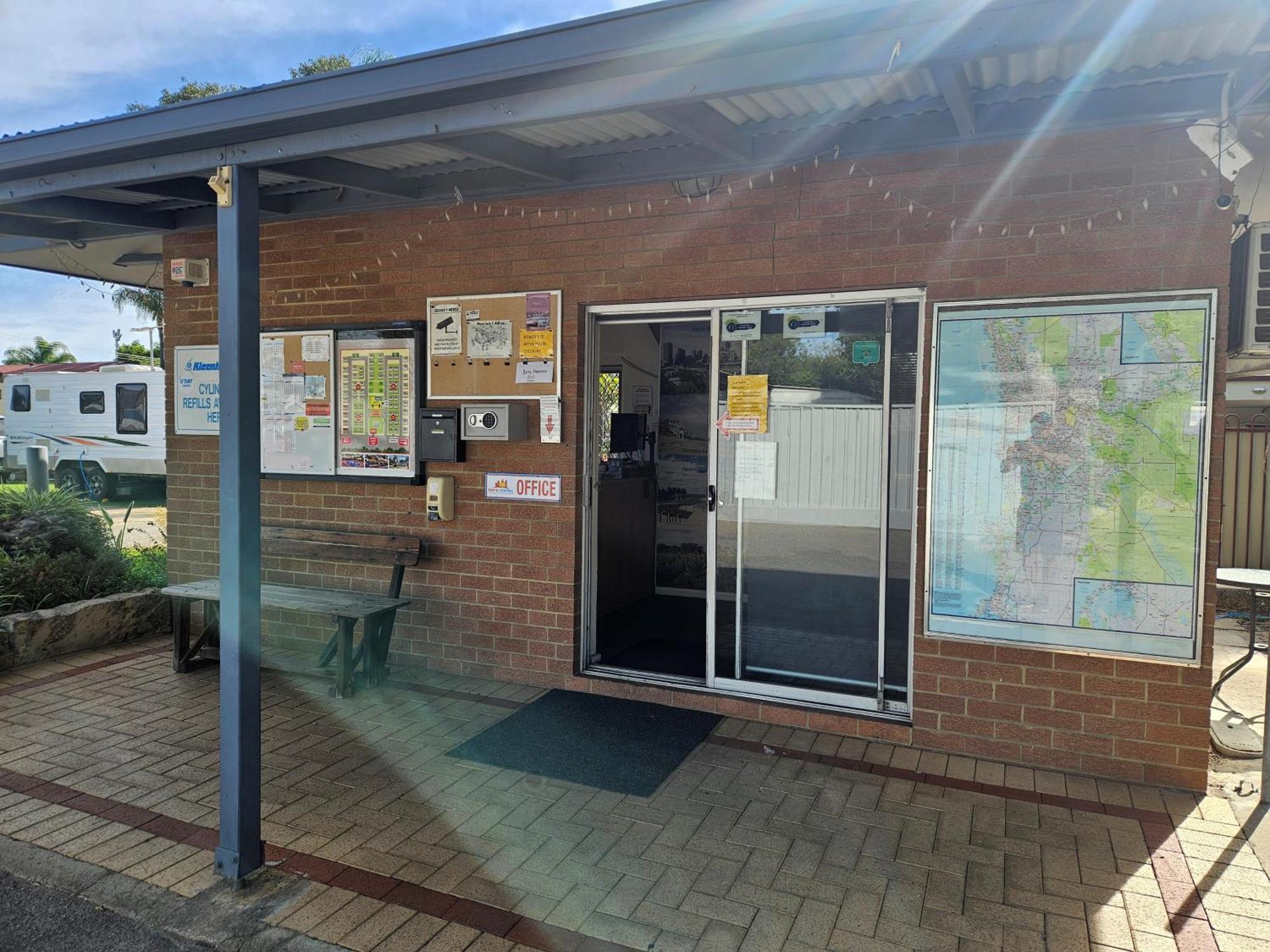 Central Caravan Park Perth Luaran gambar